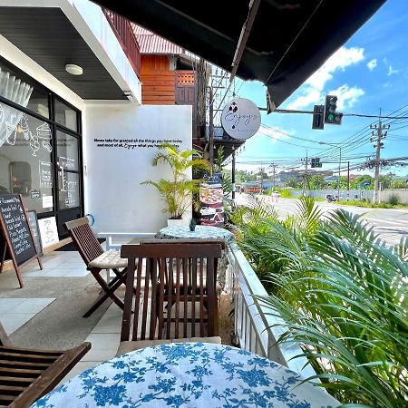 Enjoy'S Beach House & Cafe' Ban Karon Екстер'єр фото