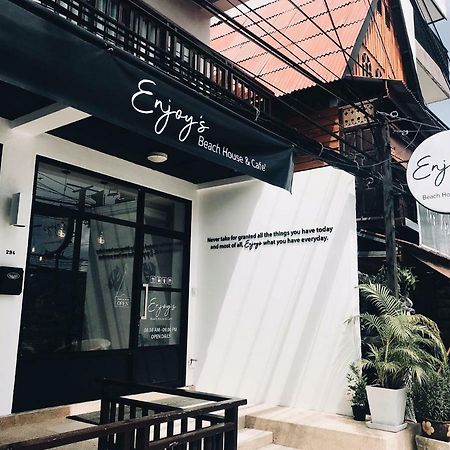 Enjoy'S Beach House & Cafe' Ban Karon Екстер'єр фото
