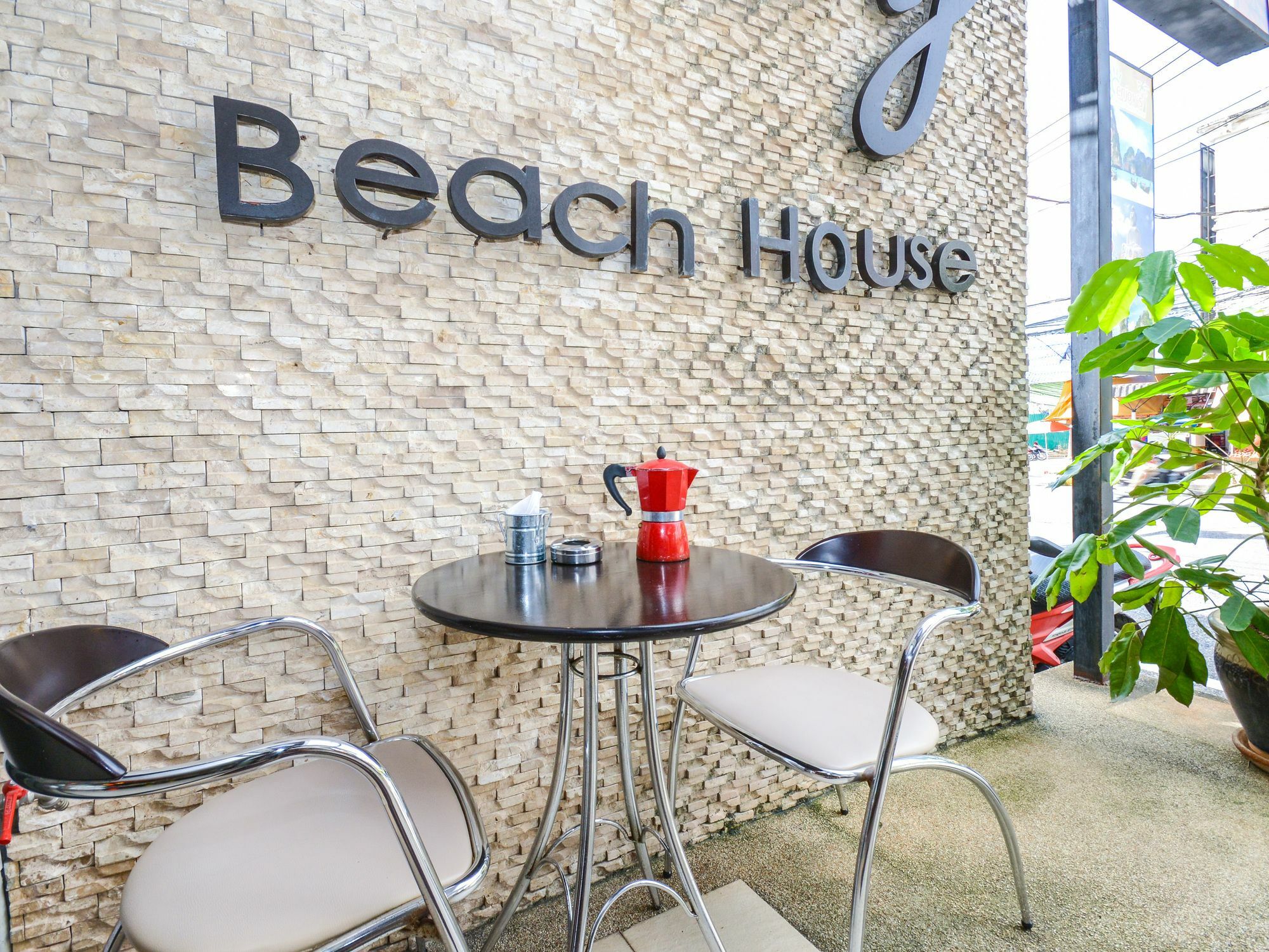 Enjoy'S Beach House & Cafe' Ban Karon Екстер'єр фото