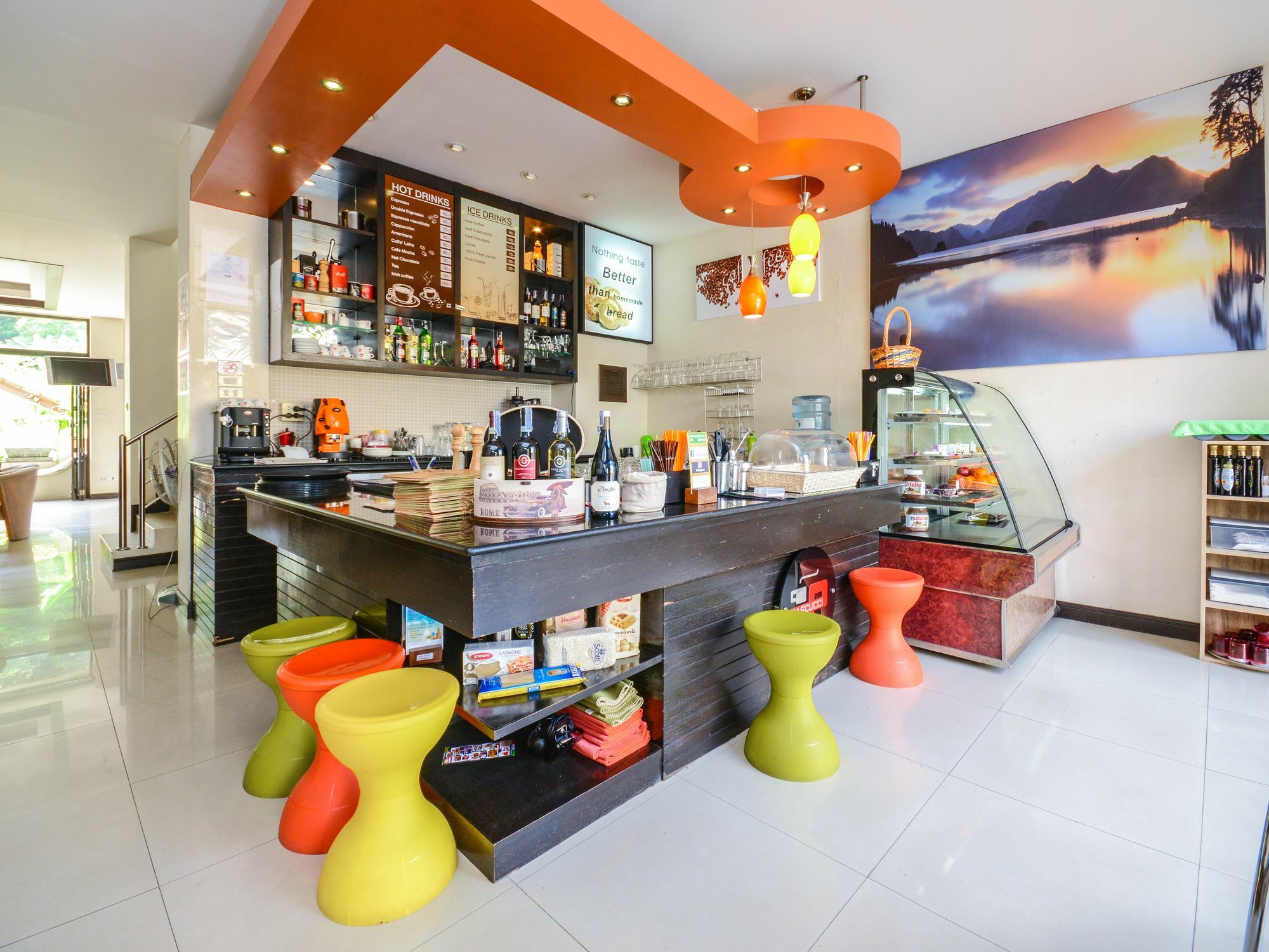 Enjoy'S Beach House & Cafe' Ban Karon Екстер'єр фото