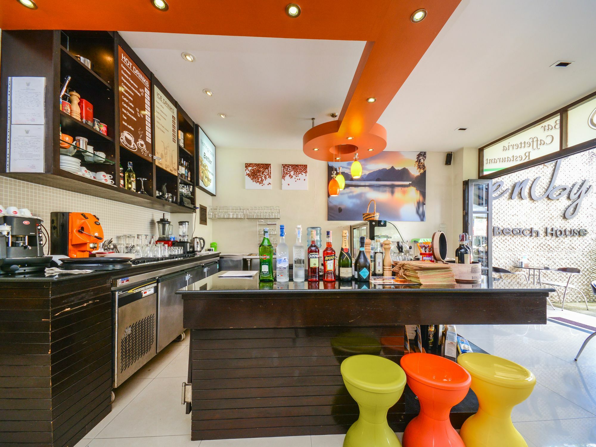 Enjoy'S Beach House & Cafe' Ban Karon Екстер'єр фото